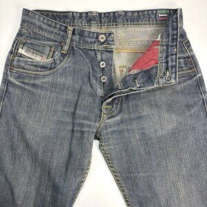 Diesel Industry Jeans Men's 32x30 Denim Studded Back Pockets